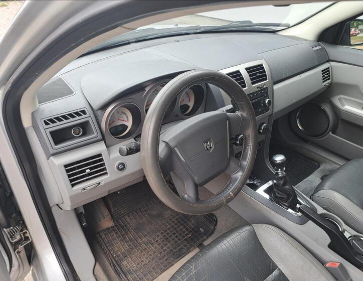 Dodge Avenger 18