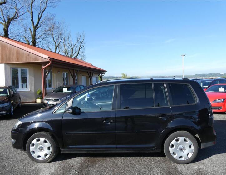 Volkswagen Touran 4