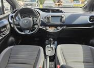 Toyota Yaris 5