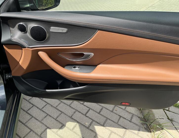 Mercedes-Benz Třídy E 22