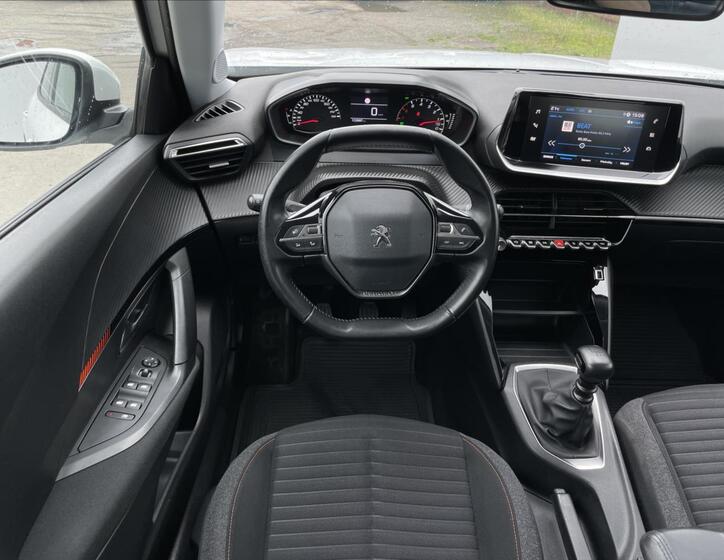 Peugeot 2008 7