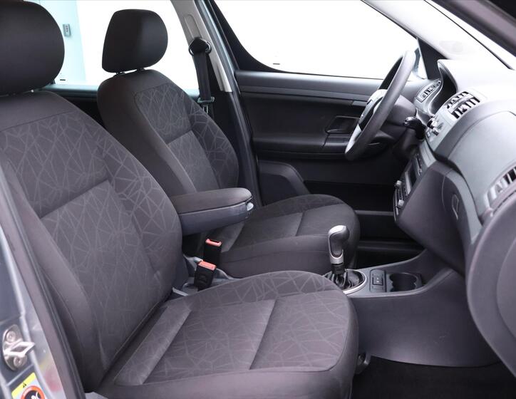 Škoda Roomster 15