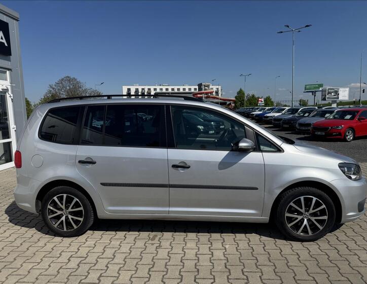 Volkswagen Touran 7