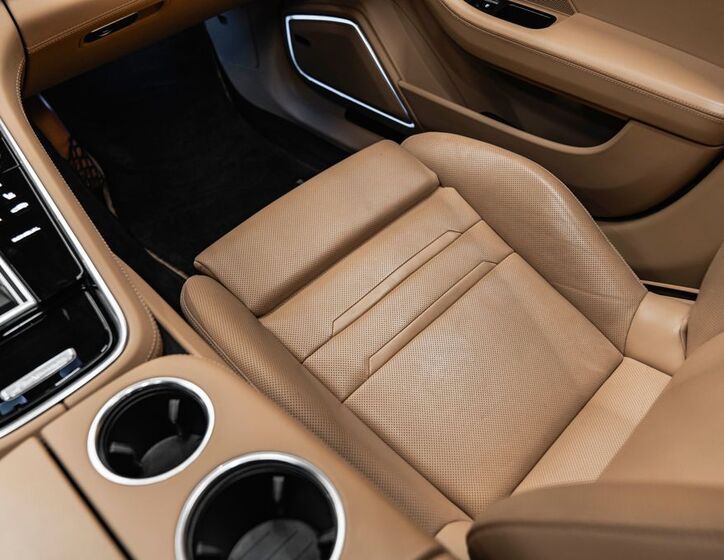 Porsche Panamera 20
