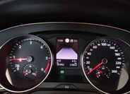 Volkswagen Passat 9