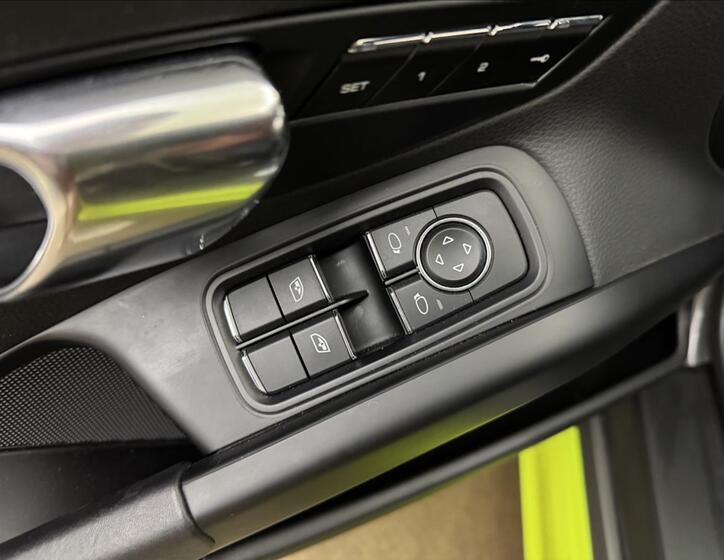 Porsche Cayman 11