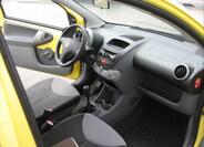 Peugeot 107 12