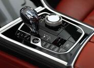 BMW Řada 8 15