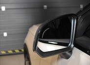 Volvo EX40 11