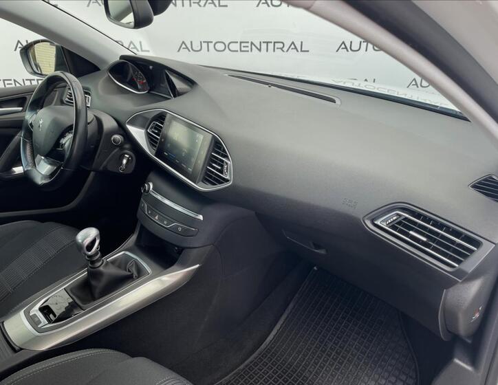 Peugeot 308 17