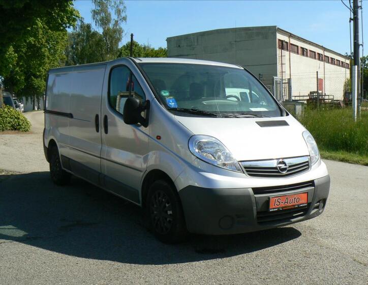 Opel Vivaro 2