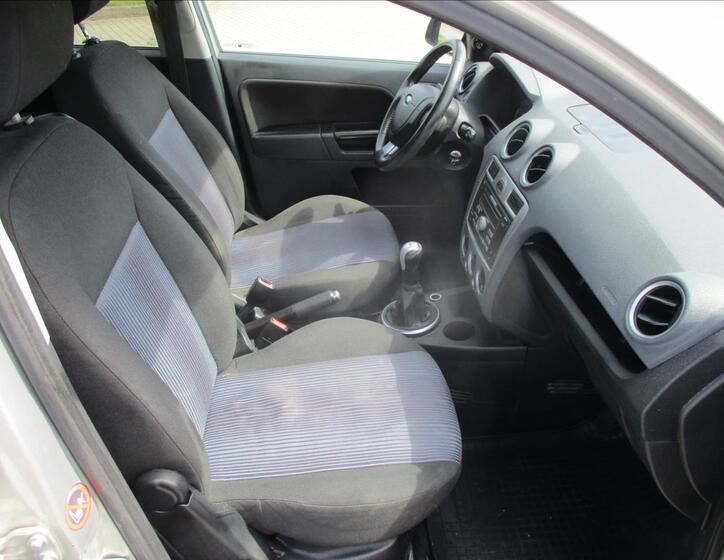Ford Fusion 13