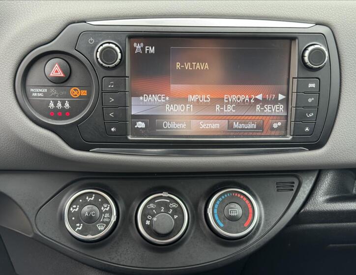 Toyota Yaris 17