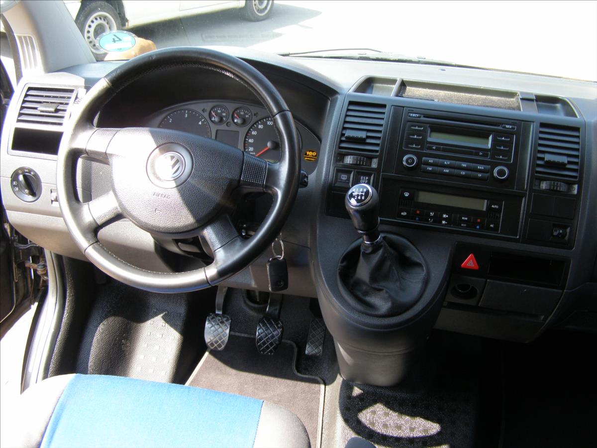 Volkswagen Caravelle