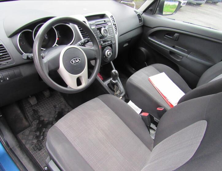 KIA Venga 9