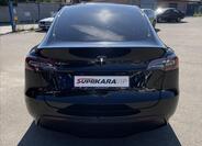 Tesla Model Y 6