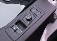 Volkswagen Multivan 17