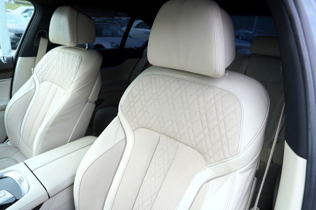 BMW Řada 7