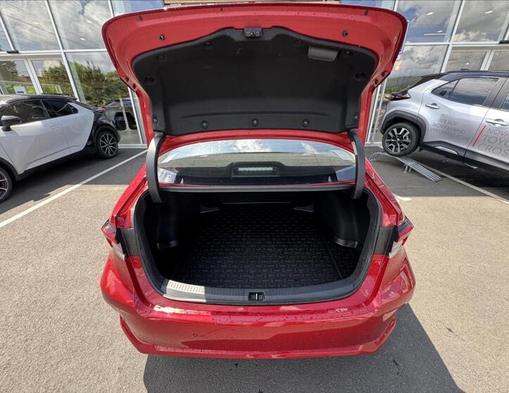 Toyota Corolla 13