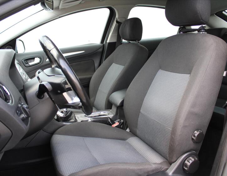 Ford Mondeo 10