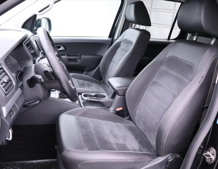 Volkswagen Amarok 12