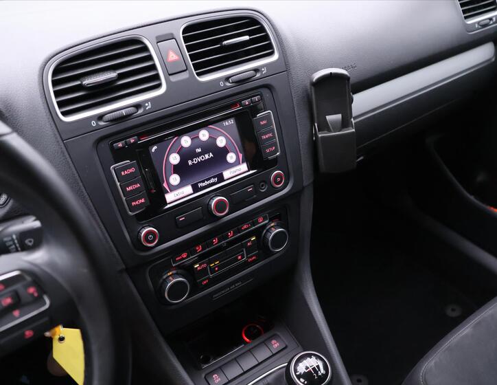 Volkswagen Golf 22