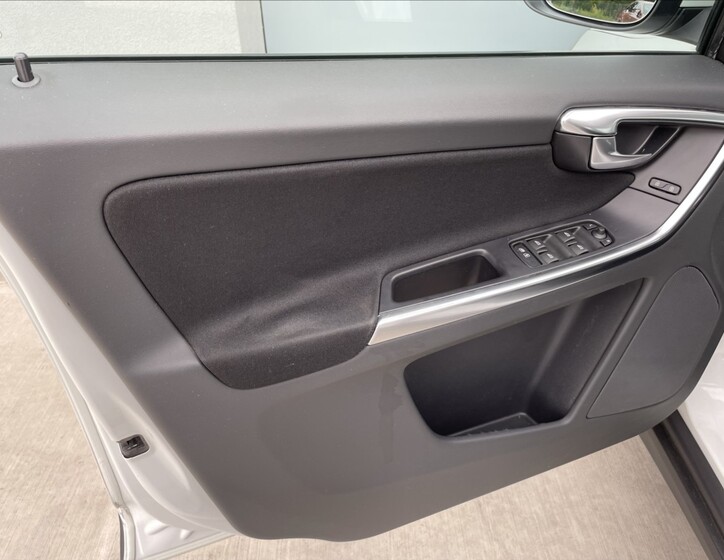 Volvo XC60 15