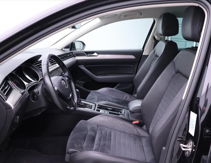 Volkswagen Passat 11