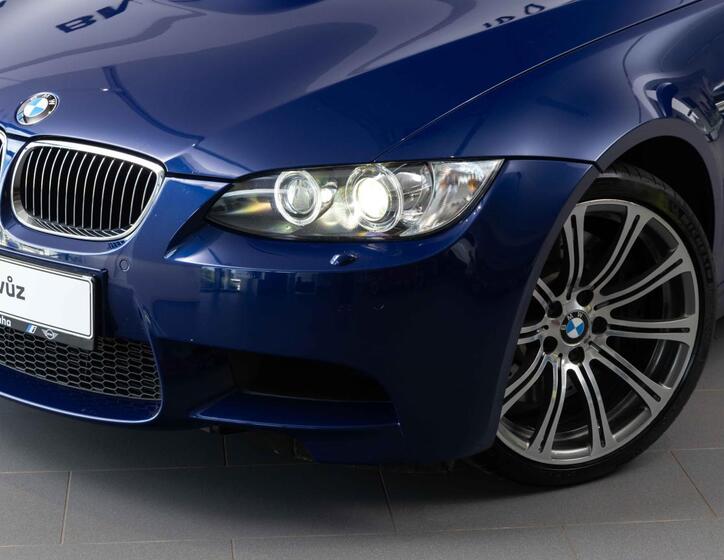 BMW M3 8