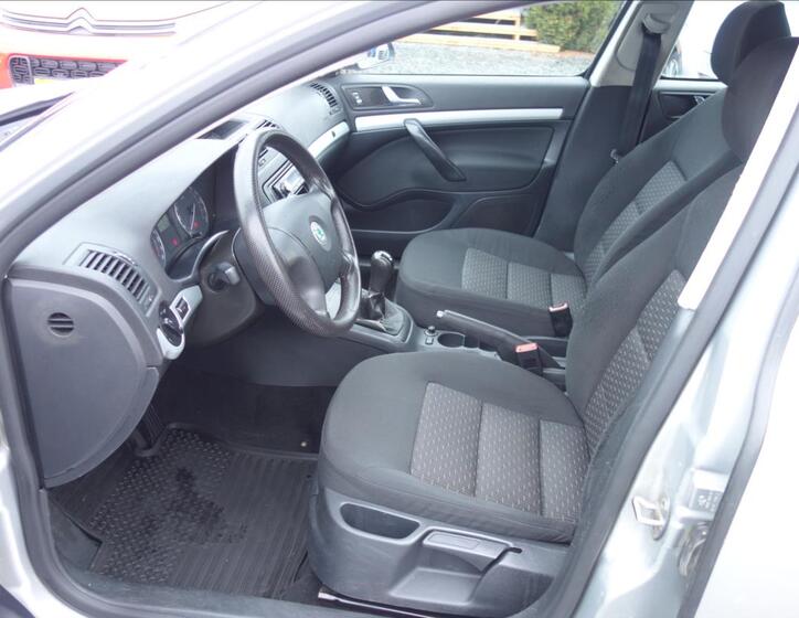 Škoda Octavia 10