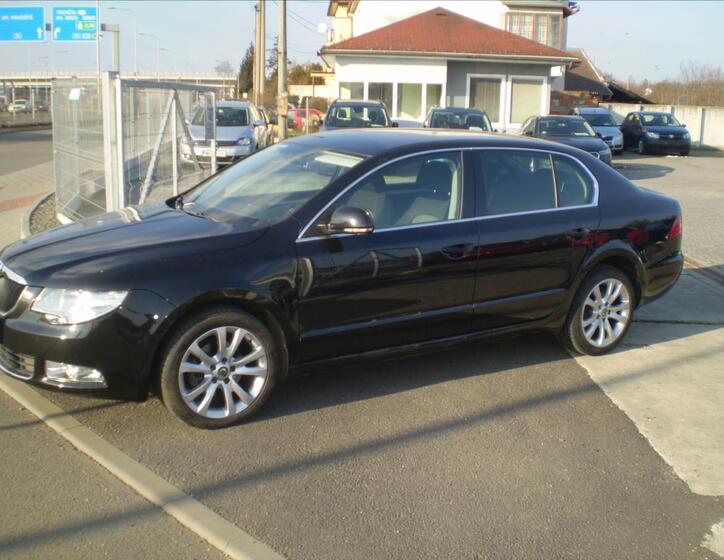 Škoda Superb 1