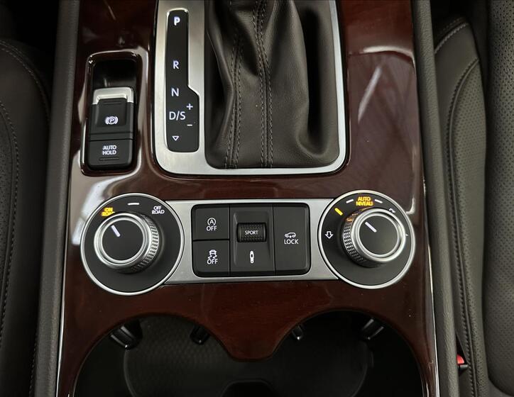 Volkswagen Touareg 18