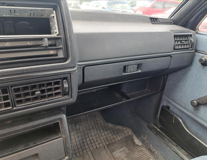 Volkswagen Golf 28