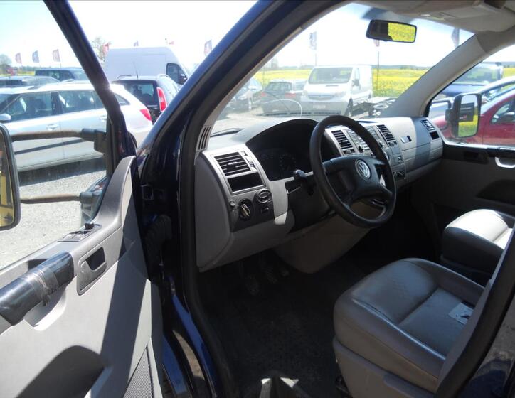 Volkswagen Transporter 11