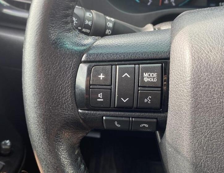 Toyota Hilux 21