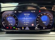 Volkswagen Golf 12