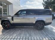 Land Rover Defender 5