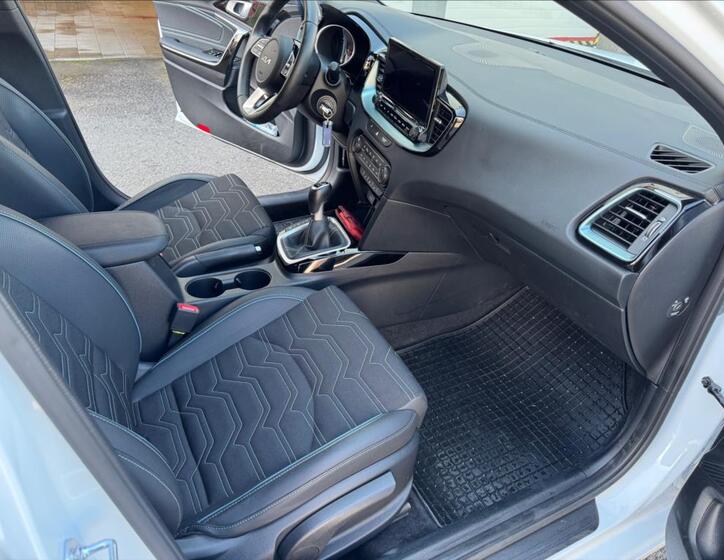 KIA Ceed 11