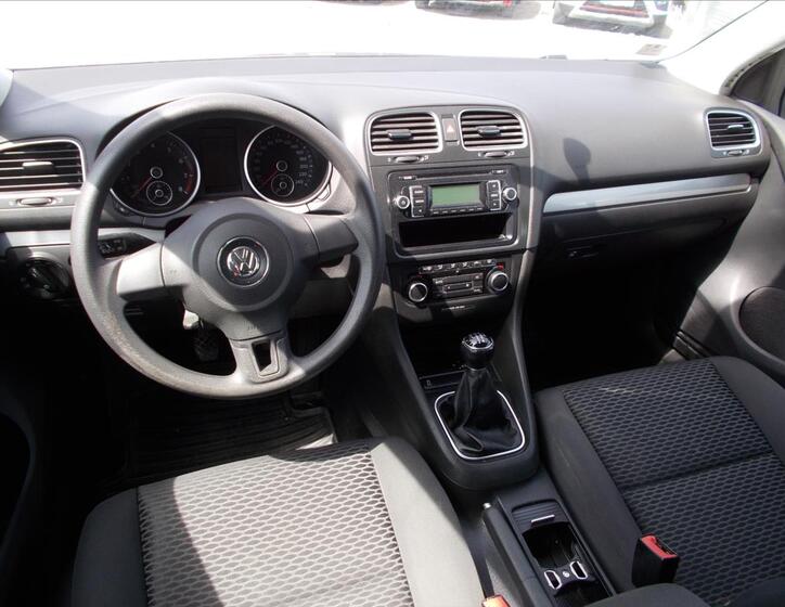 Volkswagen Golf 13