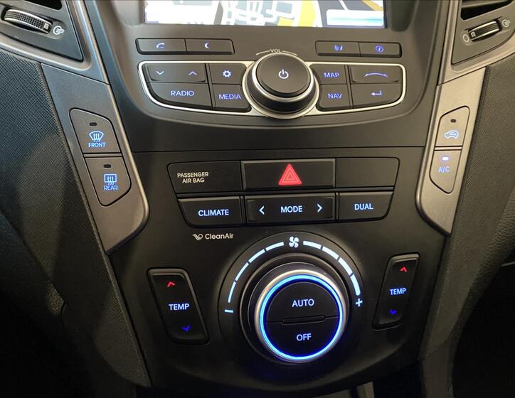Hyundai Santa Fe 19