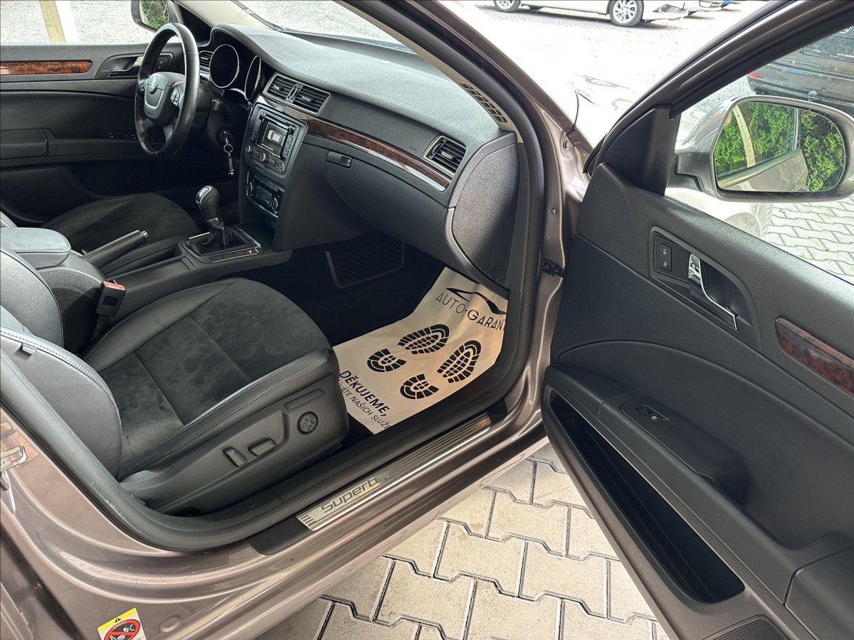 Škoda Superb