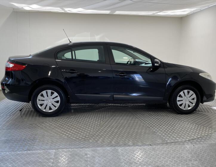 Renault Fluence 19