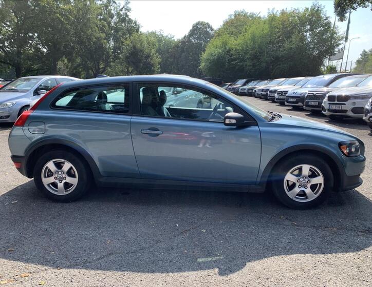 Volvo C30 4
