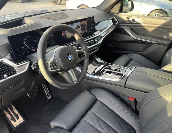 BMW X5 8