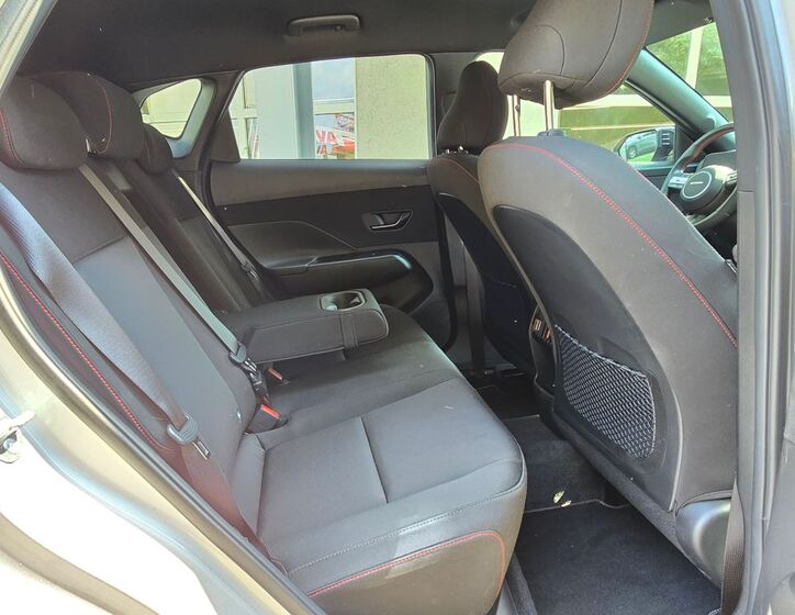 Hyundai Kona 25