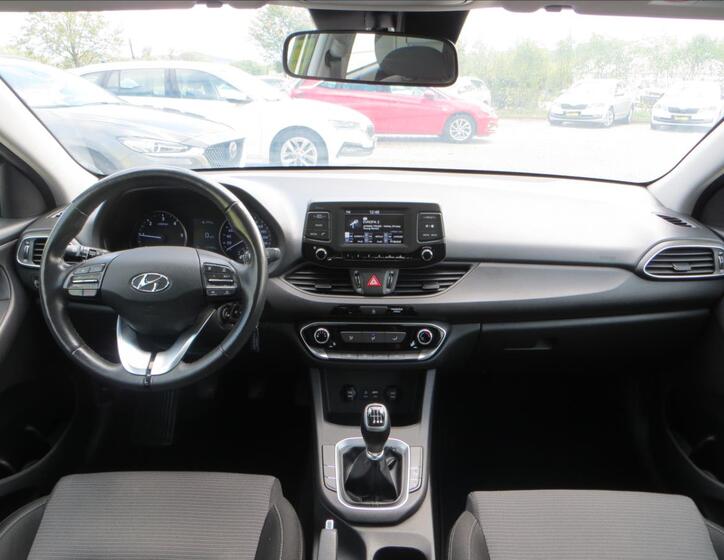 Hyundai i30 21