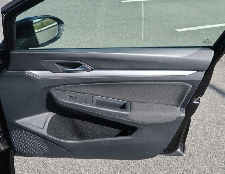 Volkswagen Golf 18