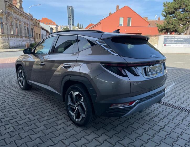 Hyundai Tucson 4