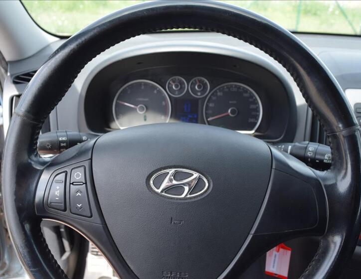 Hyundai i30 31