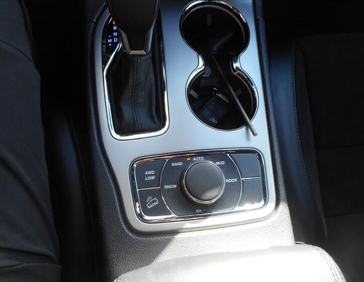 Jeep Grand Cherokee 17